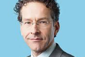 Minister Jeroen Dijsselbloem over de aanpak topbeloningen